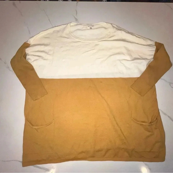 Tea N Rose Colorblock Front Pocket Cream & Mustard Sweater Fall M/L - Picture 2 of 7
